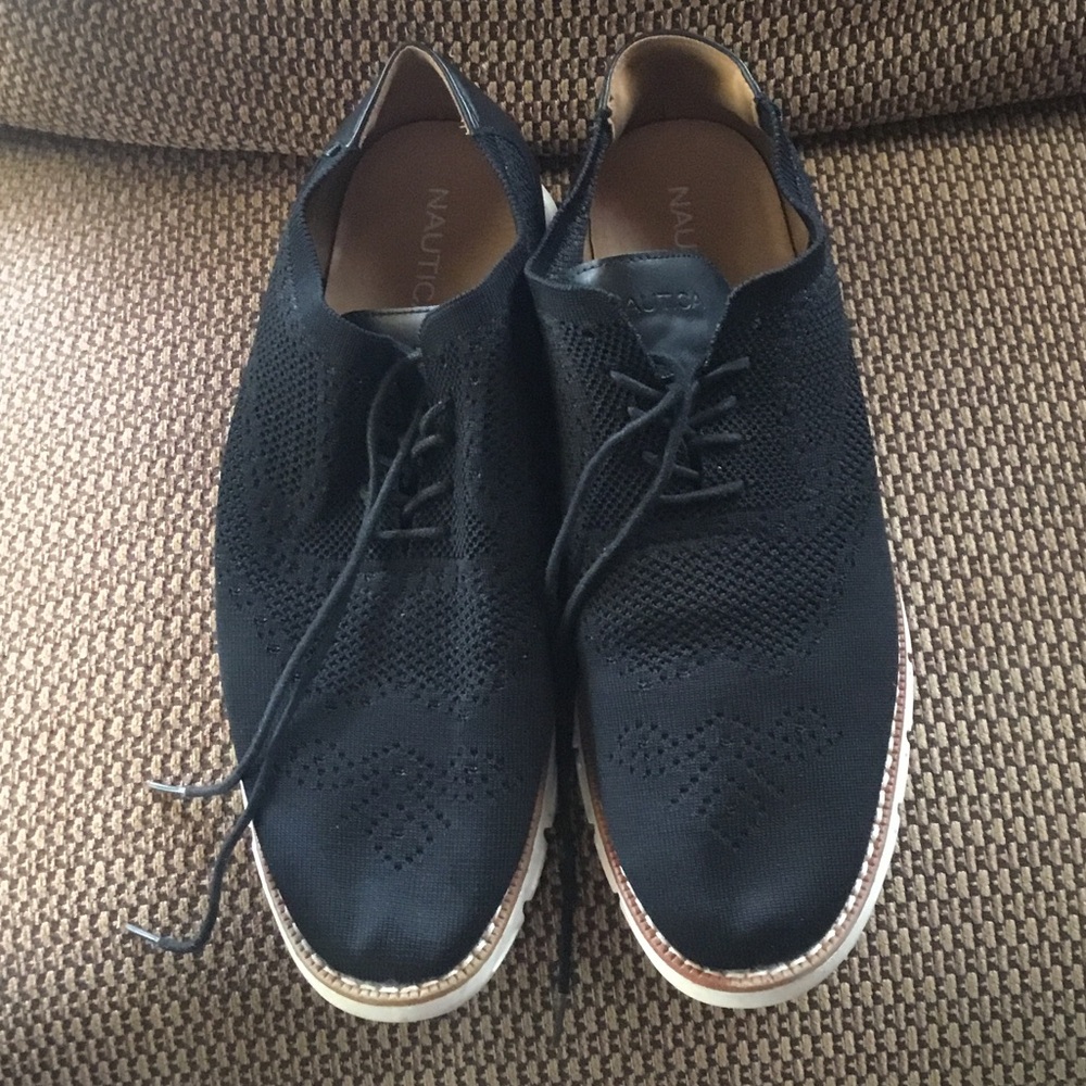 Nautica Men's Black Knit Oxfords ~ size 13 ~ very gently used